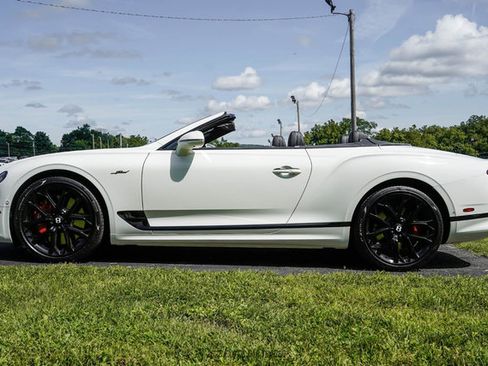 Used 2024 Bentley Continental GT Speed AWD/4WD image 1