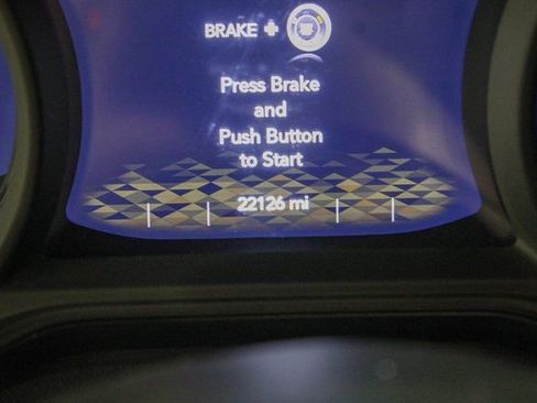 Used 2024 Jeep Wrangler Unlimited image 11