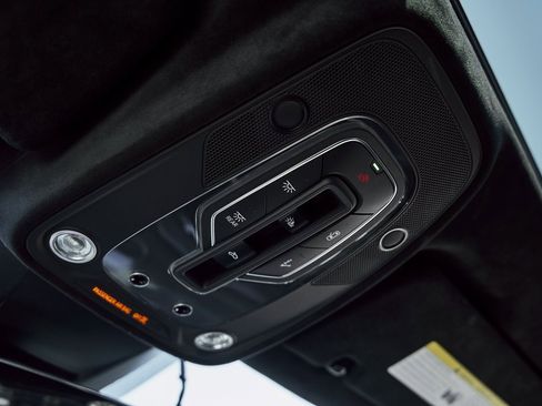 Used 2024 Lamborghini Urus Performante image 97