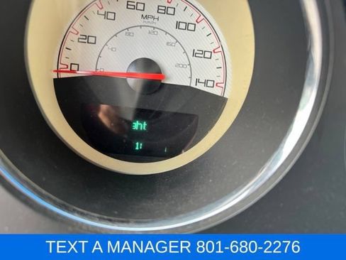 Used 2014 Dodge Challenger SXT RWD image 19