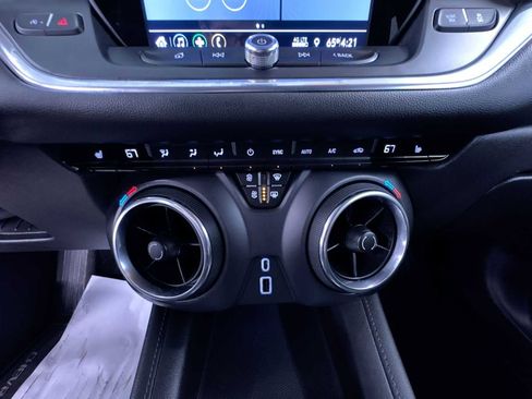 Used 2020 Chevrolet Blazer LT FWD image 20