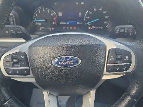 Certified 2023 Ford Explorer XLT w/ Equipment Group 202A AWD/4WD image 18