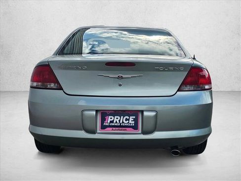 Used 2005 Chrysler Sebring Touring FWD image 4
