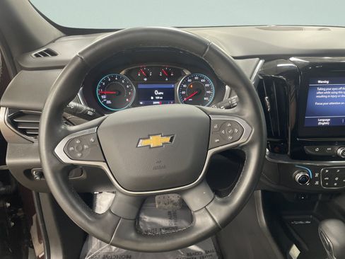 Used 2023 Chevrolet Traverse LT AWD/4WD image 17