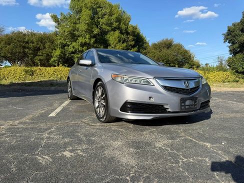 Used 2015 Acura TLX V6 w/ Technology Package FWD image 2