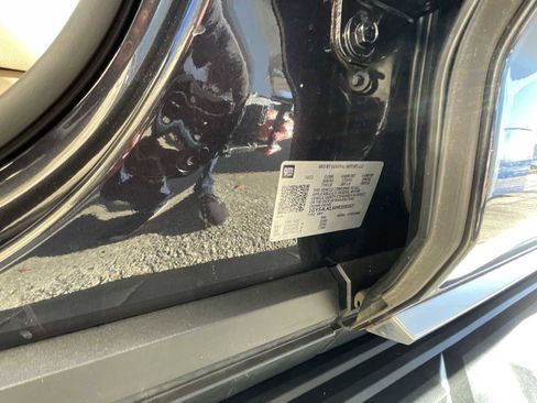 Certified 2023 Cadillac Escalade ESV Premium Luxury w/ LPO, Radiant Package image 35