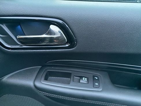 Used 2022 Dodge Durango GT image 21