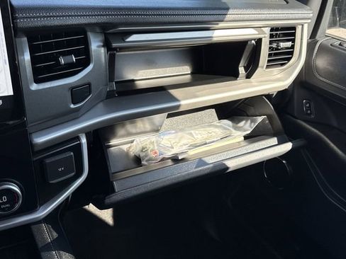 Used 2024 Ford Expedition XLT image 25