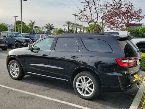 Used 2024 Dodge Durango GT image 2