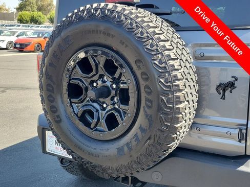 Used 2023 Ford Bronco Wildtrak AWD/4WD image 32