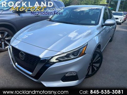 Used 2021 Nissan Altima 2.5 SV