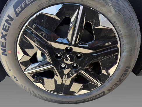 New 2026 Kia EV6 Wind RWD image 9