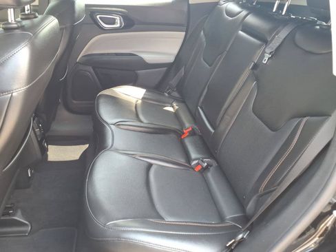 Certified 2022 Jeep Compass Limited AWD/4WD image 18