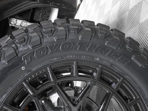 Used 2025 Ford F150 Raptor w/ Equipment Group 803A Raptor R image 34