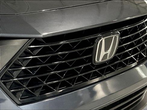 Certified 2025 Honda Accord LX image 32
