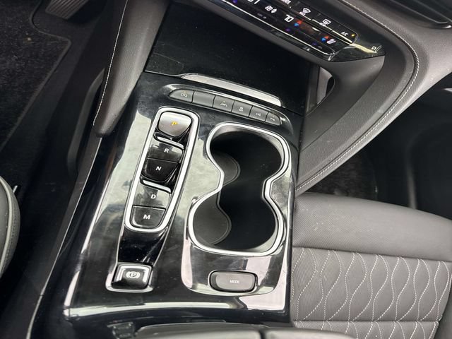 Used 2021 Buick Envision Avenir w/ Technology Package II FWD image 23
