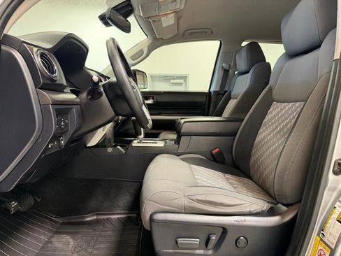 Used 2019 Toyota Tundra SR5 w/ SR5 Upgrade Package image 11