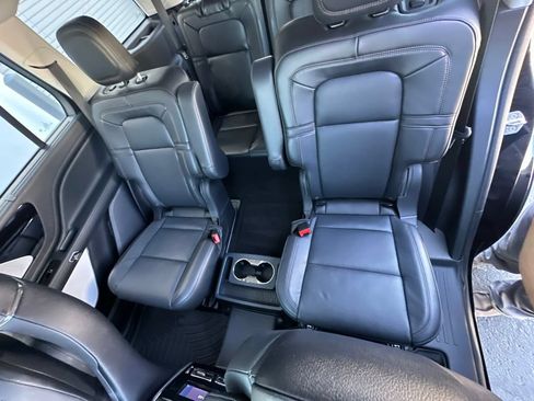 Used 2025 Lincoln Aviator Reserve w/ Equipment Group 201A AWD/4WD image 13
