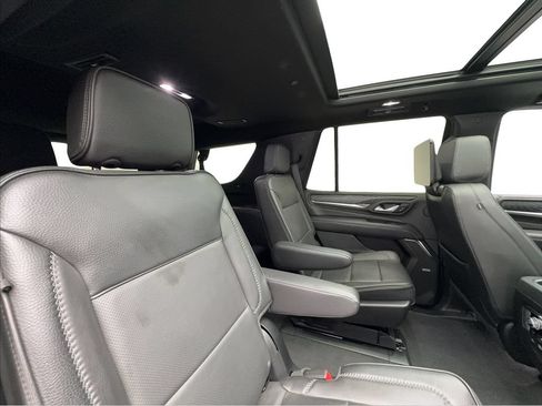 Used 2024 GMC Yukon Denali w/ Advanced Technology Package AWD/4WD image 31