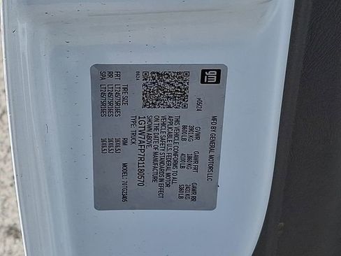 Used 2024 GMC Savana 2500 w/ Driver Convenience Package RWD image 32