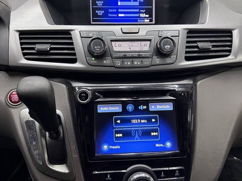 Used 2014 Honda Odyssey EX-L image 24