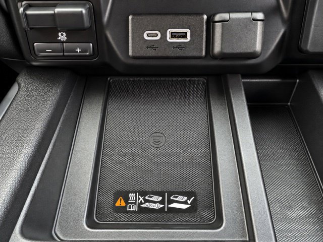 Used 2019 GMC Sierra 1500 AT4 w/ AT4 Premium Package AWD/4WD image 32