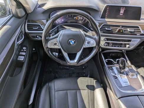 Used 2019 BMW 740i w/ Cold Weather Package RWD image 13