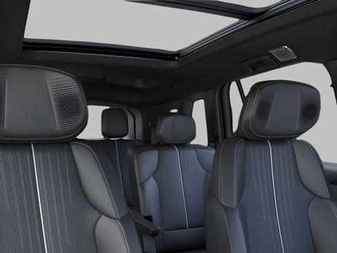 New 2027 Cadillac Vistiq Sport w/ LPO, Floor Liner Package AWD/4WD image 24