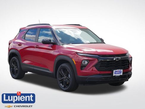 New 2026 Chevrolet TrailBlazer LT w/ Convenience Package AWD/4WD image 1