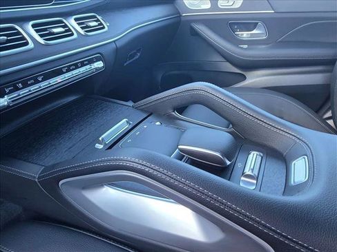 Certified 2025 Mercedes-Benz GLS 450 4MATIC image 15