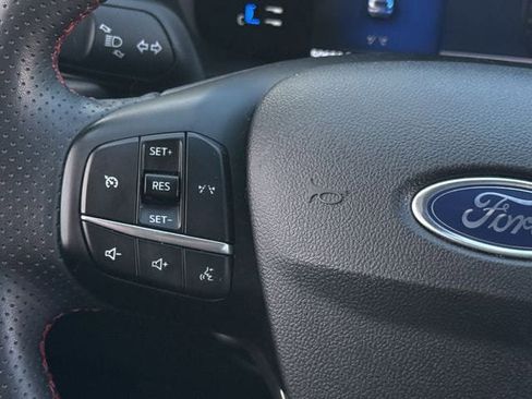 Used 2024 Ford Escape ST-Line image 13