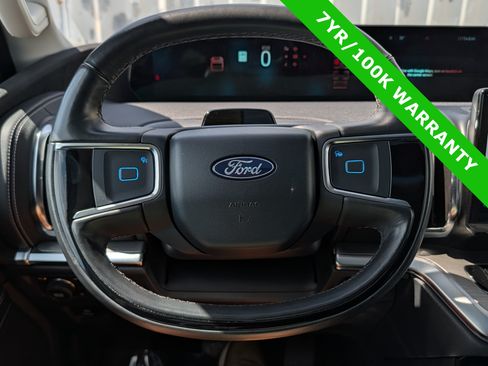 Certified 2025 Ford Expedition Max Platinum w/ Driver's Package AWD/4WD image 30