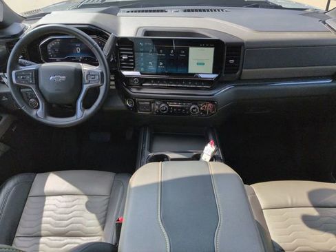 Used 2025 Chevrolet Silverado 2500 ZR2 w/ ZR2 Bison Edition image 16