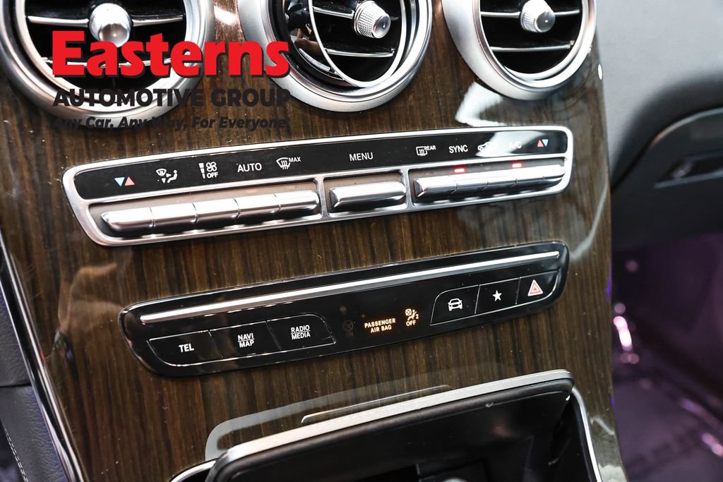 Used 2021 Mercedes-Benz GLC 300 4MATIC w/ Multimedia Package image 21
