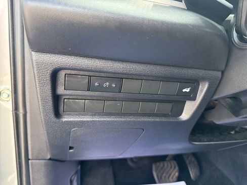 Used 2024 Mitsubishi Outlander SE AWD/4WD image 22