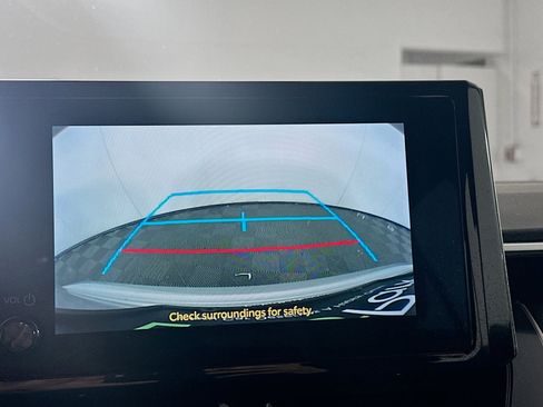 Used 2023 Toyota Corolla LE image 23