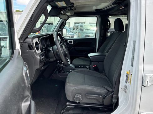 Used 2024 Jeep Wrangler Unlimited Sport AWD/4WD image 11