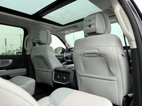 New 2027 Ford Expedition Platinum AWD/4WD image 24