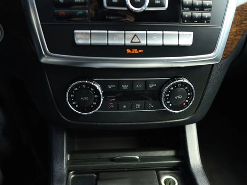 Used 2012 Mercedes-Benz ML 350 4MATIC image 30