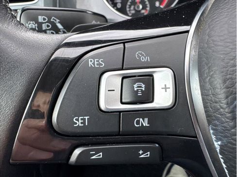 Used 2018 Volkswagen Golf Alltrack SEL image 18