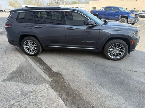 Used 2023 Jeep Grand Cherokee L Summit w/ Advanced Protech Group IV image 4