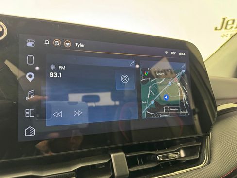 Used 2026 Chevrolet Equinox RS w/ Convenience Package III FWD image 19