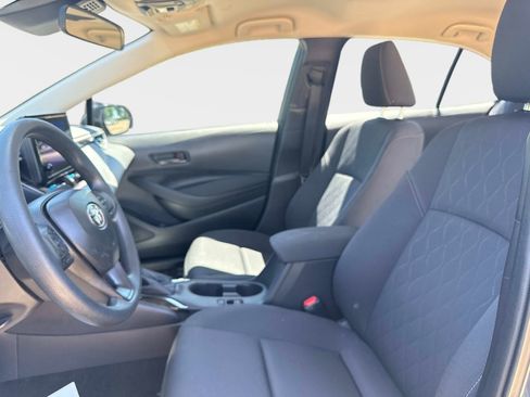 Used 2025 Toyota Corolla LE FWD image 20