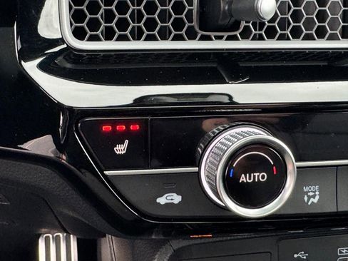 Certified 2025 Honda Civic Sport Touring image 21