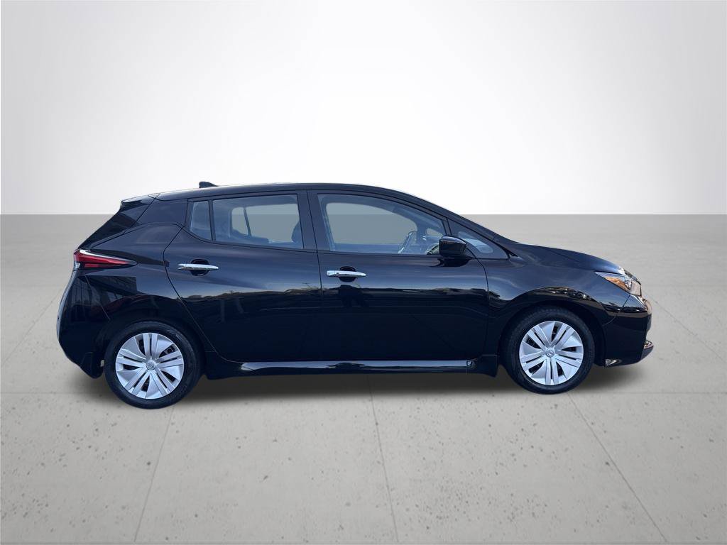 Used 2023 Nissan Leaf S FWD image 6