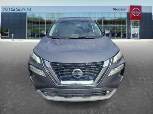 Certified 2021 Nissan Rogue SL image 2