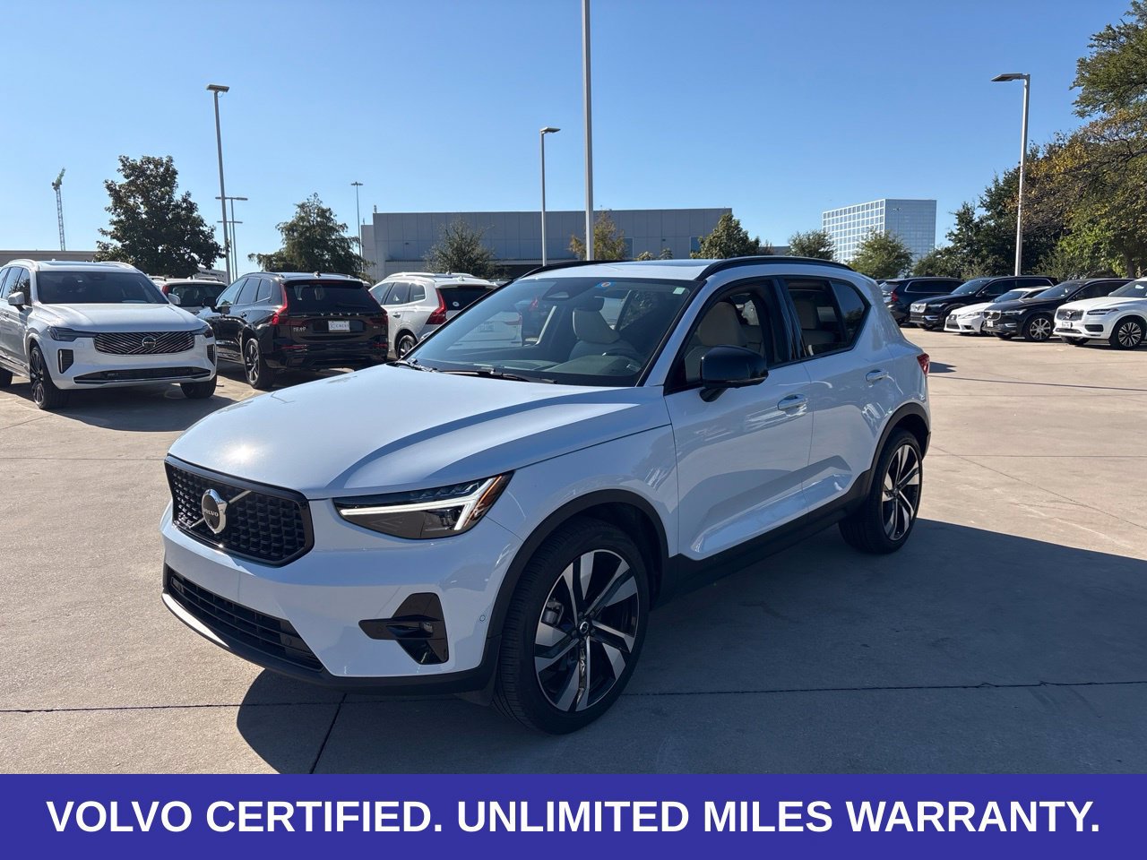 Certified 2024 Volvo XC40 B5 Plus w/ Protection Package Premier AWD/4WD 360° Tour