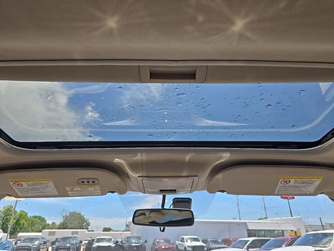 Used 2015 Lincoln Navigator 4WD image 3