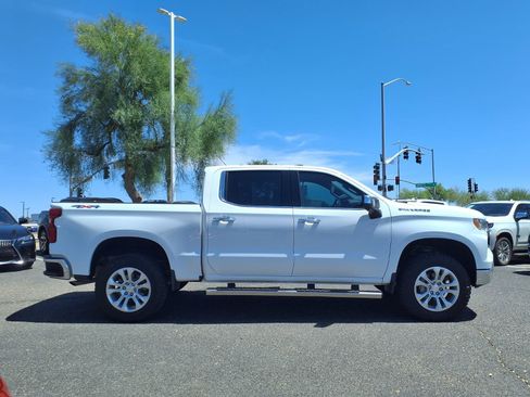 Used 2023 Chevrolet Silverado 1500 LTZ AWD/4WD image 4