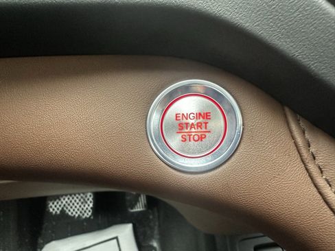 Used 2024 Acura RDX w/ Technology Package image 17